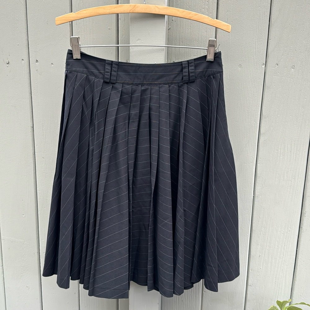 Club Monaco W2 full pleated pinstripe midi skirt
